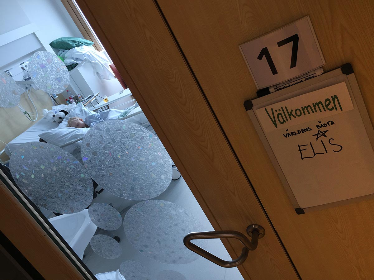 Vårt rum på avdelningen. Elis är utmattad där inne.