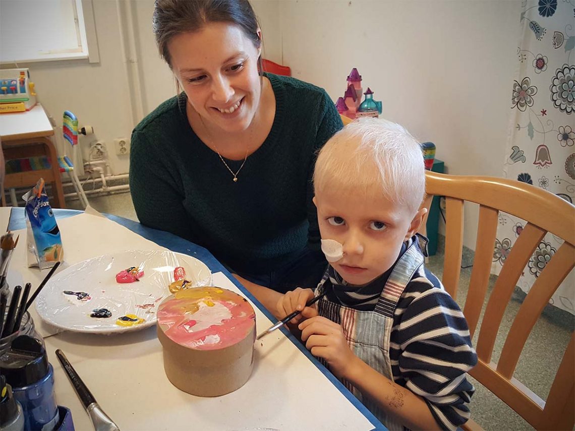 Elis pysslar på Akademiska i Uppsala.