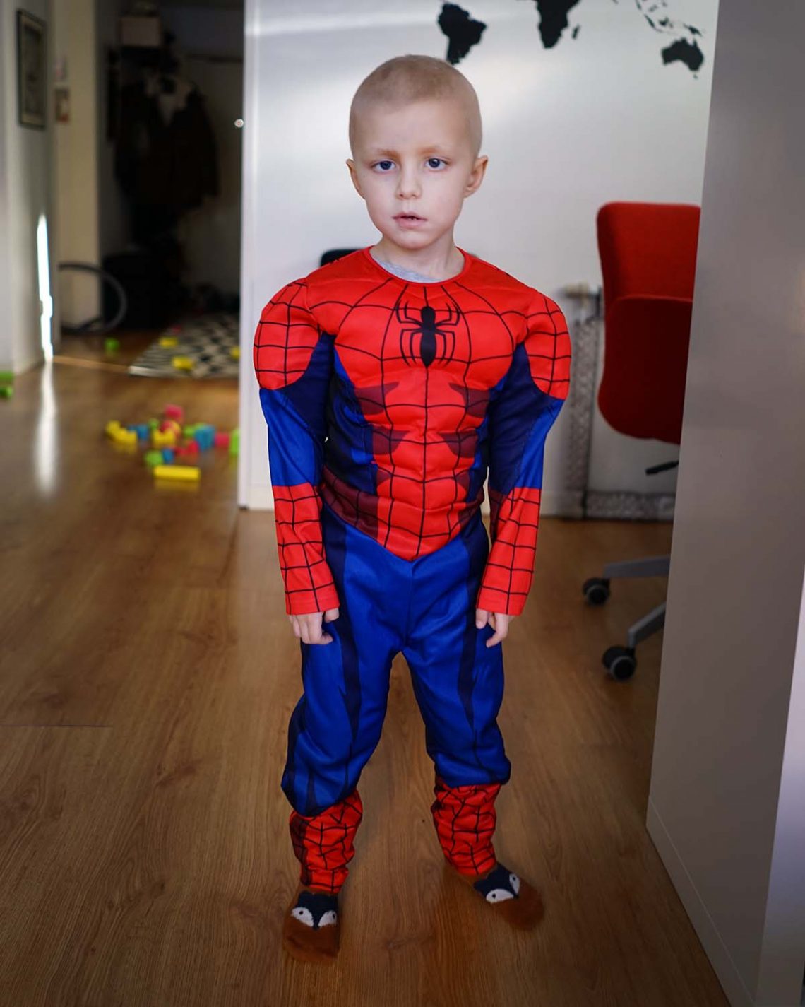 Elis i Spindelmannendräkt