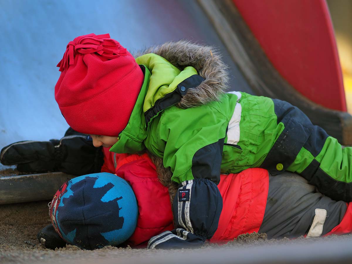 Folke brottar ner Elis, november 2016