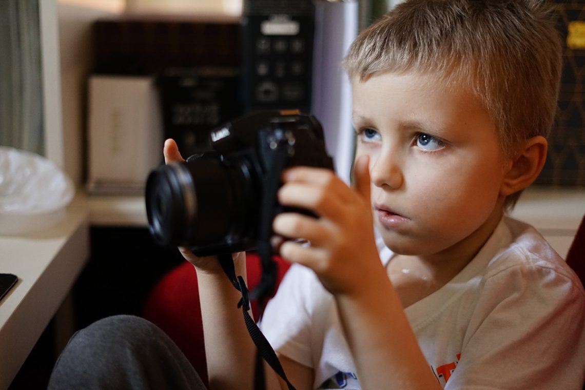 Elis testar pappas kamera