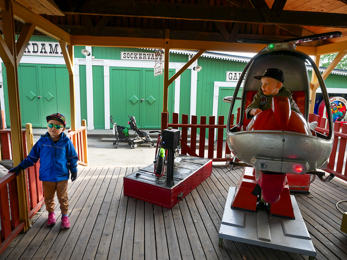 Roliga åkturer på Skansen