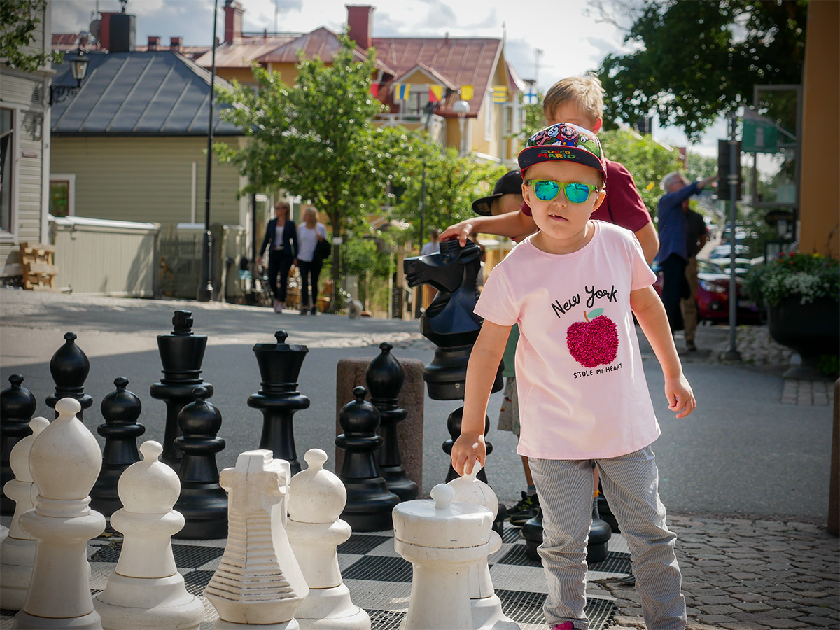 Elis vid det stora schackspelet i Vaxholm