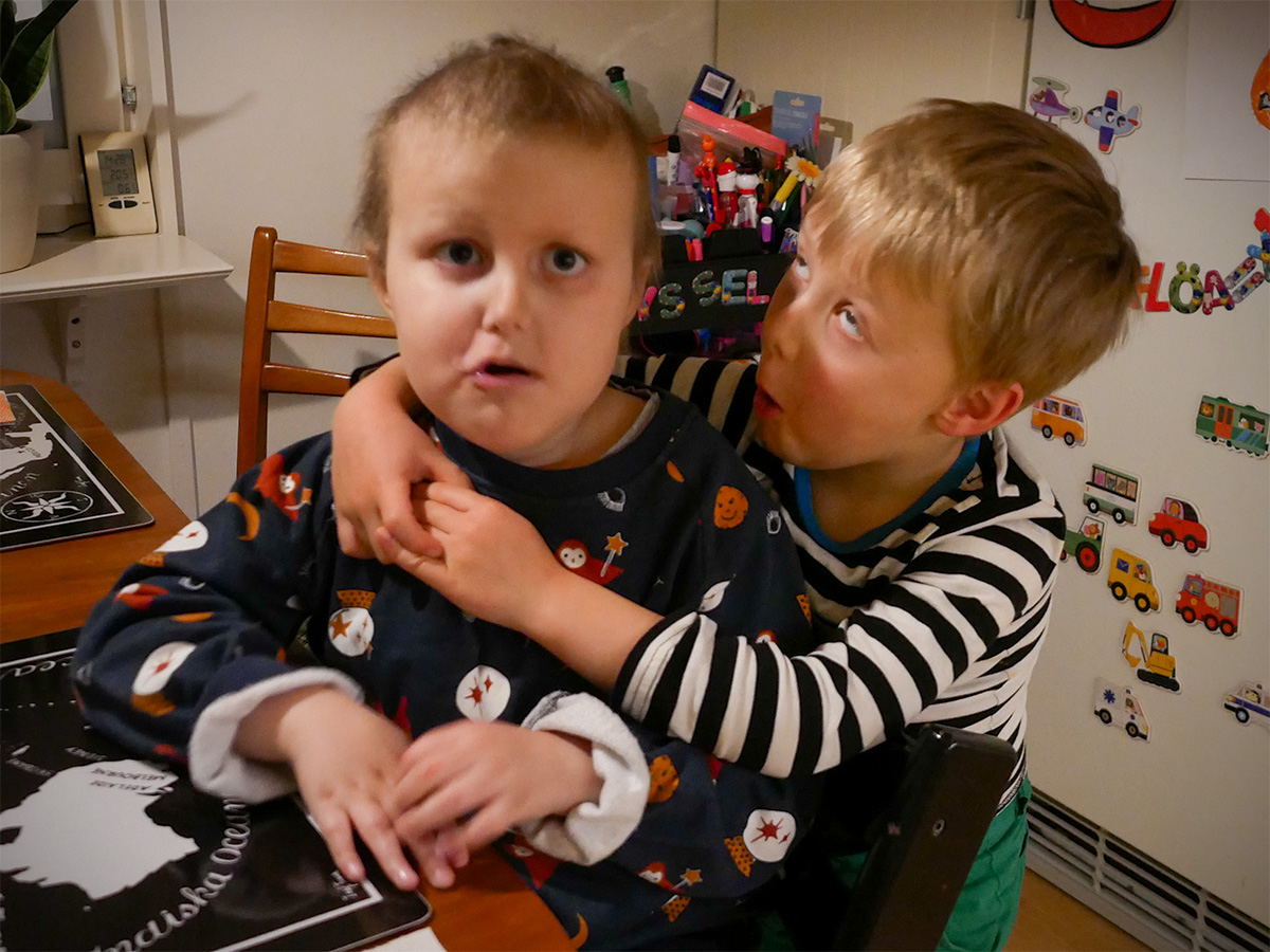 Fler grimaser från Elis och Folke