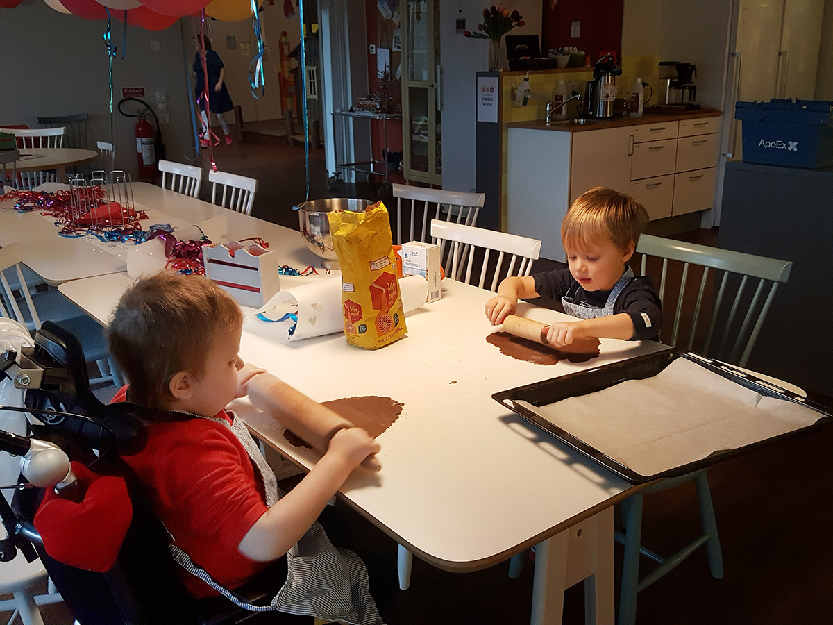 Elis och Folkes bakning.