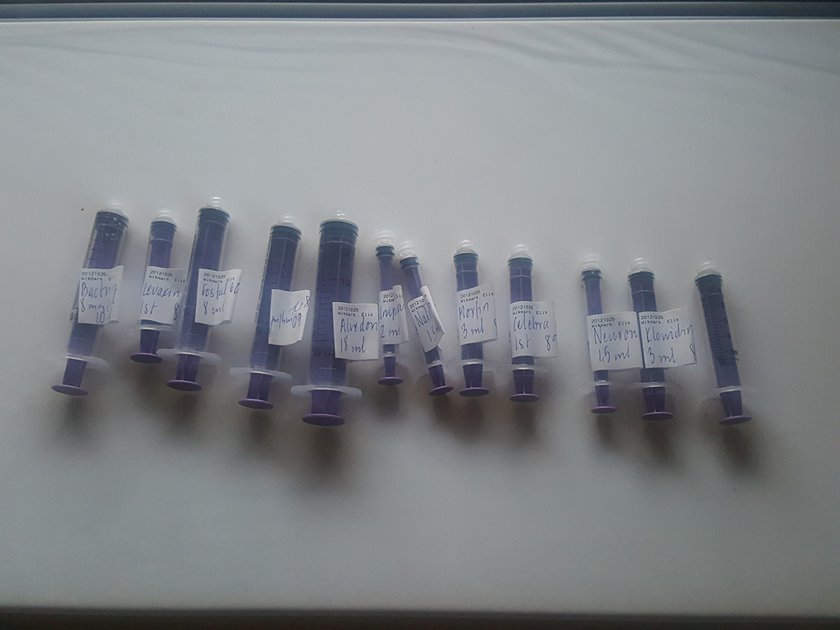 Sprutor på lång rad.